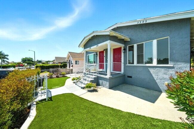 3305 W 27th St, Los Angeles, CA 90018 - photo 4