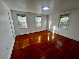 22 Bateman St, Boston, MA 02131