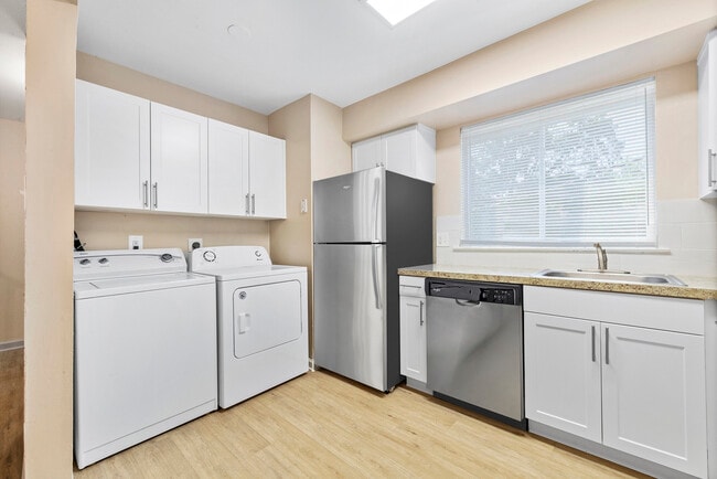 Mystic Point, Somers Point, NJ 08244 - photo 2