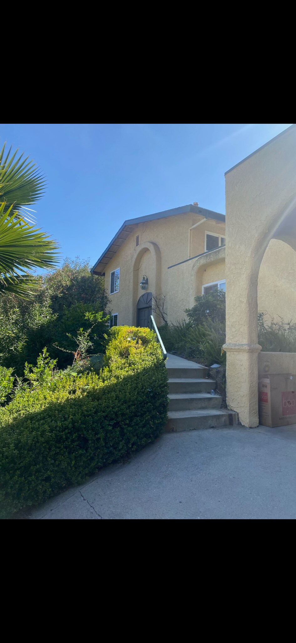 9640 Royalton Dr, Beverly Hills, CA 90210 - photo 1