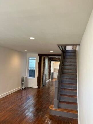3077 Collins St, Philadelphia, PA 19134