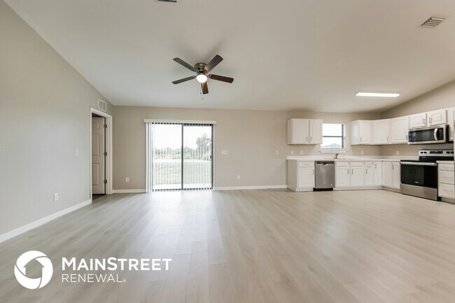 148 Partridge St, Lehigh Acres, FL 33974 - photo 3