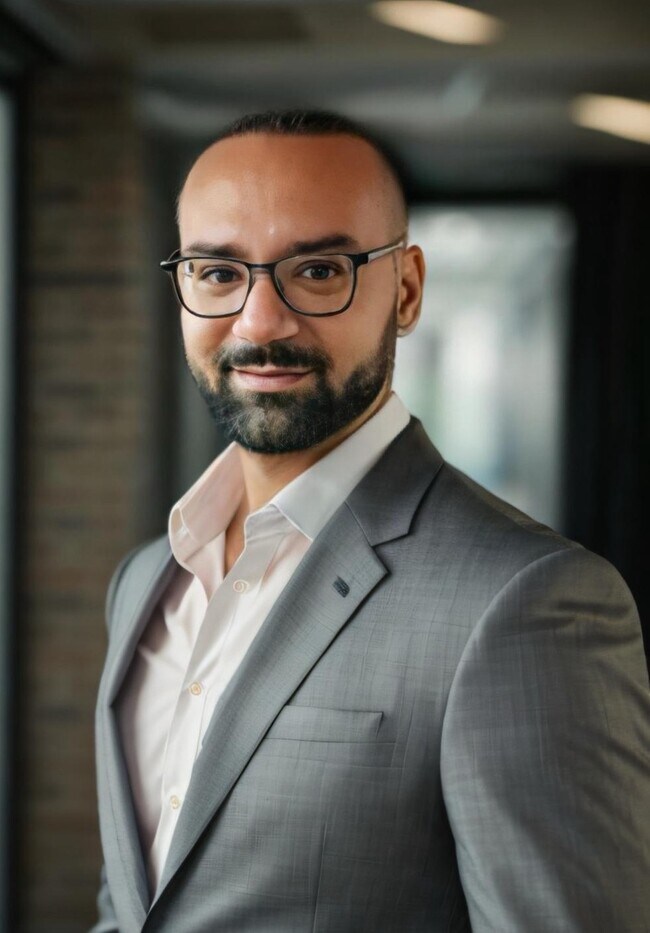 Agent Photo
