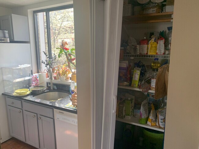 192 Allston St unit 2, Allston, MA 02134 - photo 4