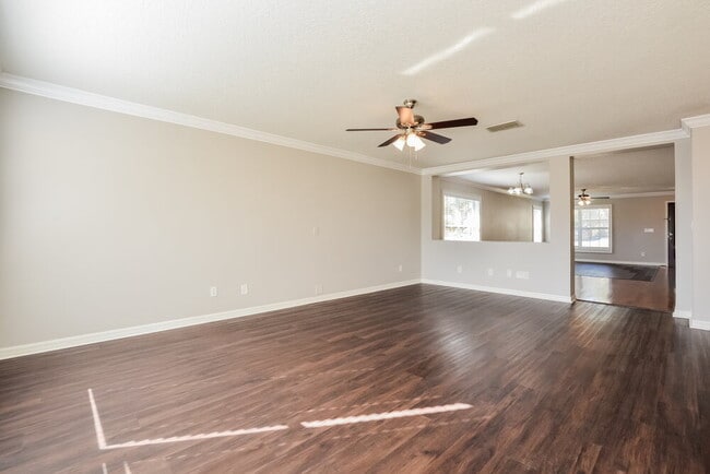 4716 Barbados Loop, Clermont, FL 34711 - photo 3