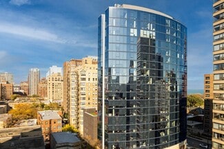 2950 N Sheridan Rd, Chicago, IL 60657