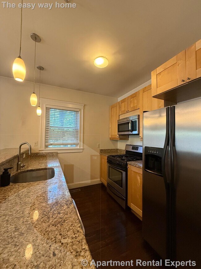 6 Giles Park unit 1, Somerville, MA 02143 - photo 2