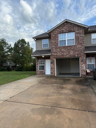 2910 Meridian Plaza Unit C, Siloam Springs, AR 72761