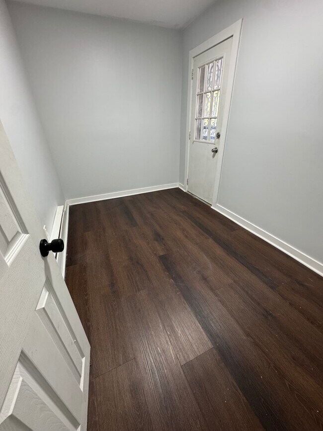 6600 Dicks Ave unit Bonus 3rd bedroom, Philadelphia, PA 19142 - photo 6