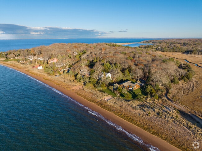 River Heron Beach sits on the south end of a private neighborhood in Flanders.