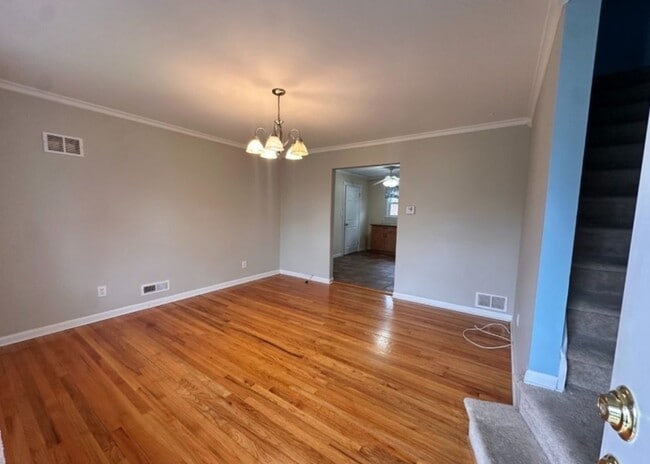 228 S 16th Ave, Manville, NJ 08835 - photo 2