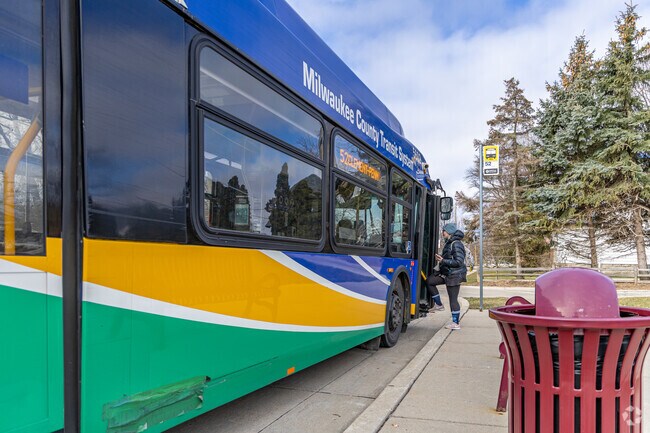 Saint Francis residents rely on the Milwaukee Transit System for quick, convenient travel throughout the region.