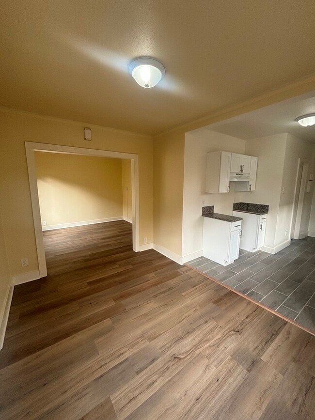 317 E 61st St, Long Beach, CA 90805 - photo 5