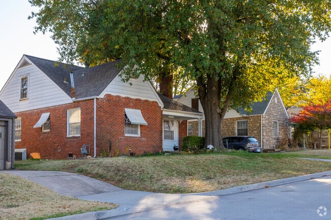 There is a mix of home exteriors and floorplans in Turner Park.