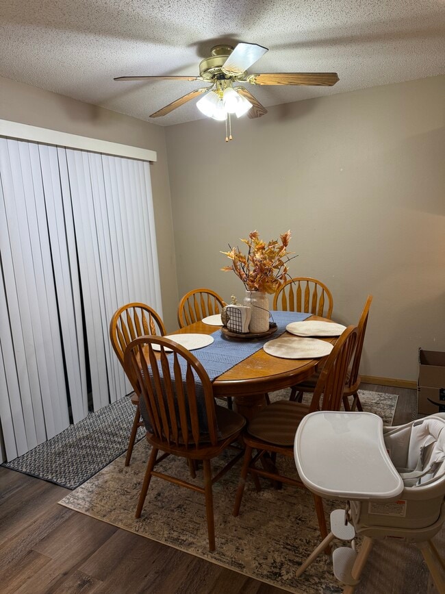 4319 131st St, Lake Hallie, WI 54729 - photo 2