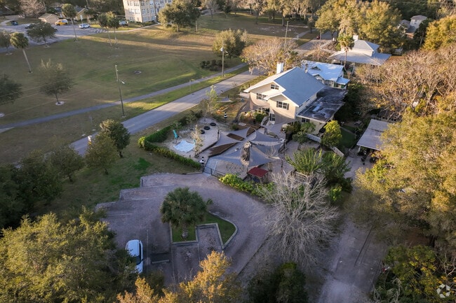 Casa Montessori is located in DeLand, adjacent to Bill Dreggors Park.