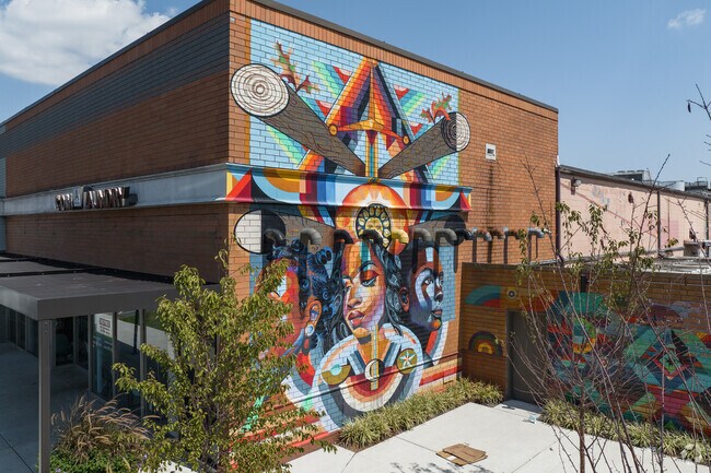 Oak Forest is flanked by restaurants, shops, and art in Charlotte.