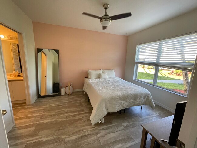 328 Bradstrom Cir unit E-101, Naples, FL 34113 - photo 4