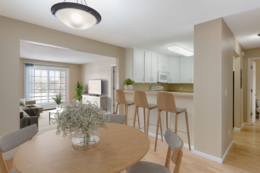 Cutters Grove Apartment Homes, Anoka, MN 55303 - photo 1