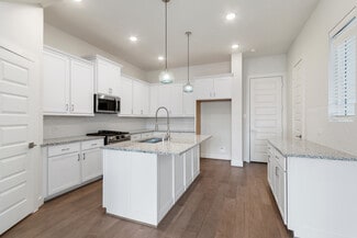 912A W 21st St, Houston, TX 77008
