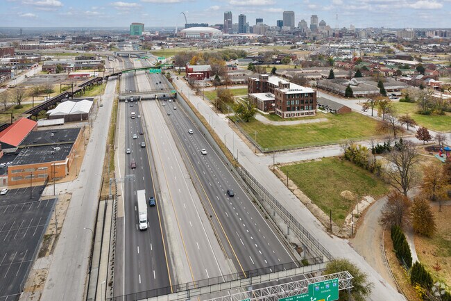 Breckenridge Hills is about 16 miles to downtown St. Louis, a short trip for daily commuters.