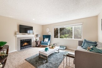125 SW Campus Dr, Federal Way, WA 98023