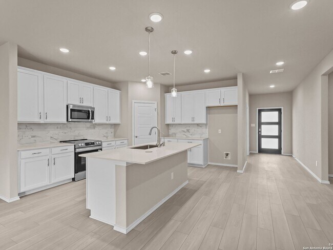 6602 Lowrie, San Antonio, TX 78239 - photo 6