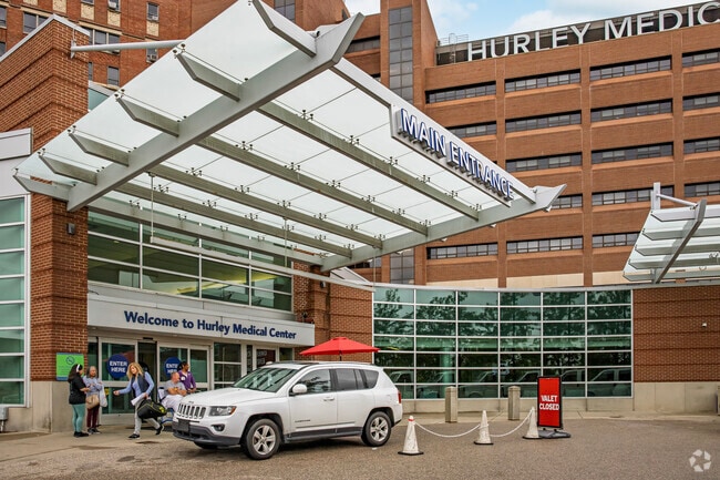 Hurley Medical Center is one of the largest employers in Flint near to Metawanne Hills.