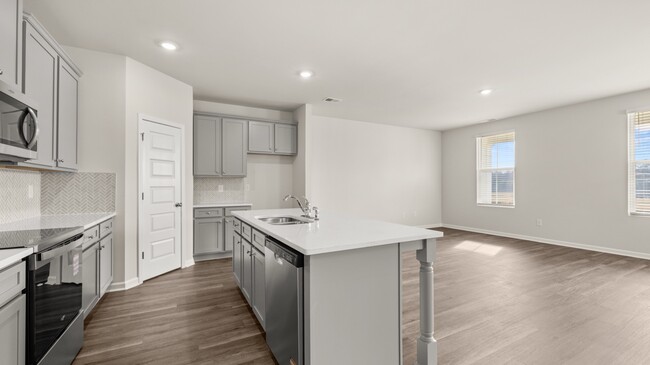 912 Stow Ln, Monroe, GA 30655 - photo 4