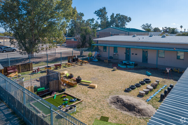 Teachers tailor lessons to their students at Lynn-Urquides Elementary School in Tucson, Arizona