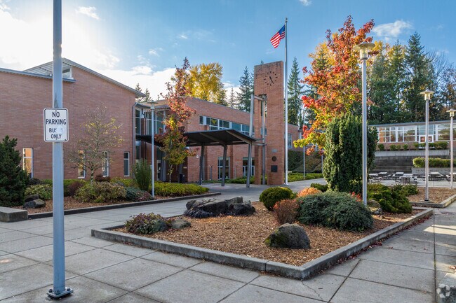 Northshore Junior High School delivers top-notch education and after school activities.