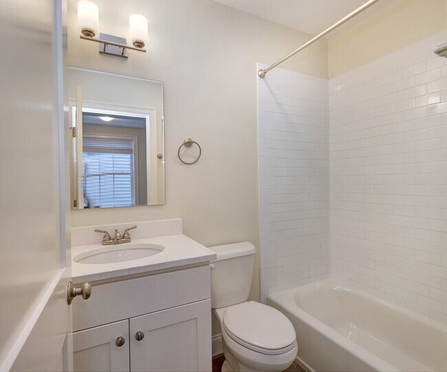 4 Kemp St unit 1, Boston, MA 02127 - photo 7