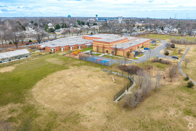 Phoenix Academy in Annapolis shapes the leaders of tomorrow.