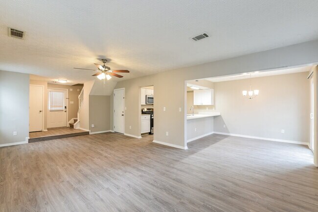 6375 E Windsor Ln, Norcross, GA 30093 - photo 6