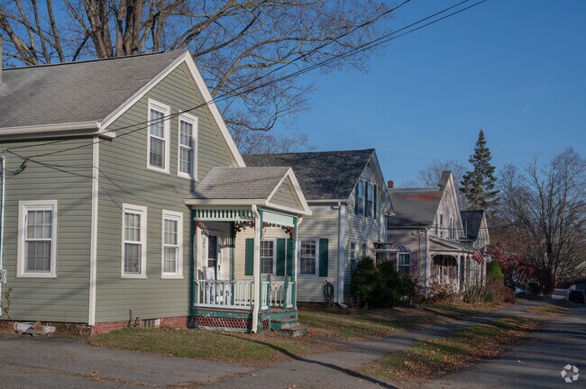 This row of houses near the Center of town in West Brookfield.
