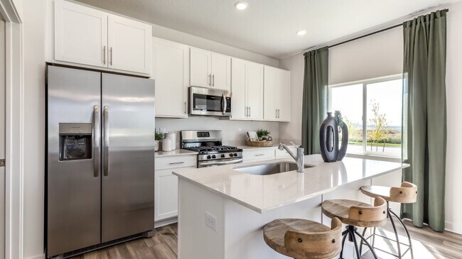 1869 E Bison Dr, Eagle Mountain, UT 84005 - photo 3