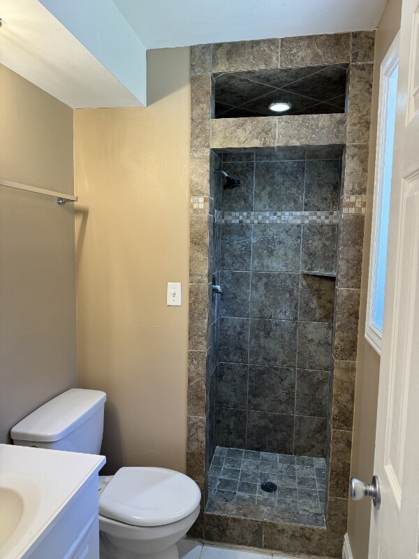 1096 N 300 W, Layton, UT 84041 - photo 3