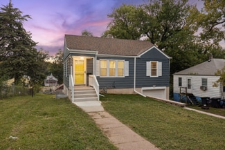 3354 N 38th St, Omaha, NE 68111