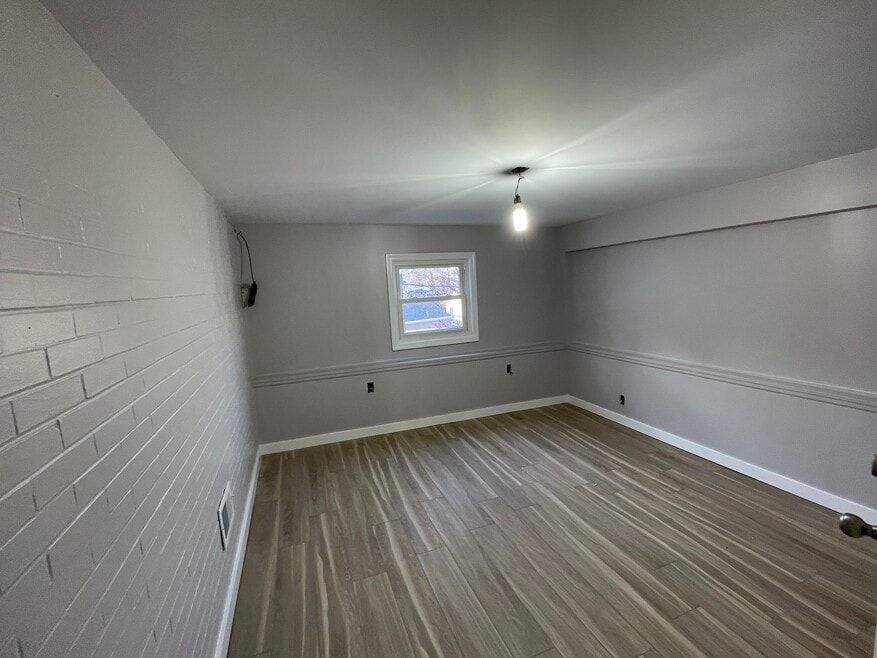 919 Pennsylvania Ave unit 2, Monaca, PA 15061 - photo 1