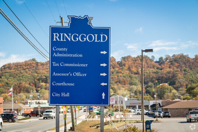 Ringgold is the central hub for Catoosa County municipal buildings.