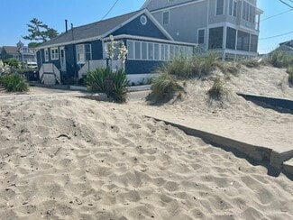 2218 Fairfield Beach Rd, Fairfield, CT 06824