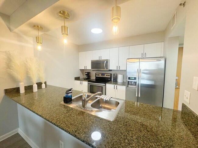 1 SE 12th St unit FL23-ID1338359P, Miami, FL 33131 - photo 3