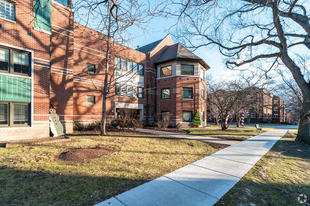 Rice Children's Center is located in Evanston, IL.
