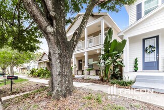1936 W Chestnut St, Tampa, FL 33607