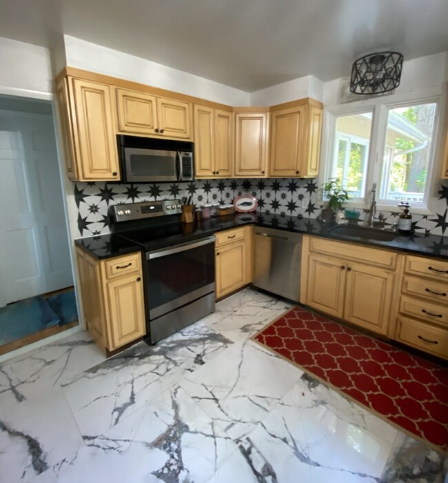 1387 N Independence Dr, Montross, VA 22520 - photo 7