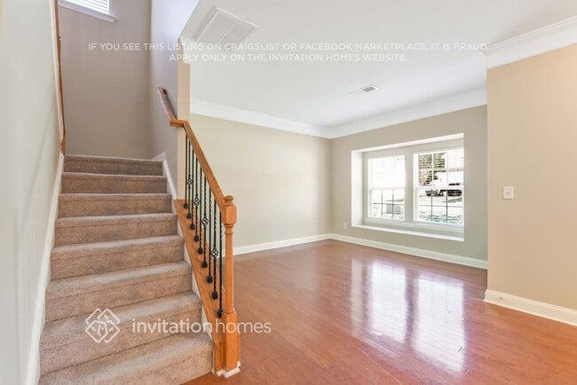 13021 Blaze Manor Ln, Charlotte, NC 28215 - photo 6