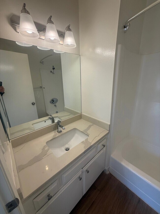 11105 Rose Ave unit 209, Los Angeles, CA 90034 - photo 5