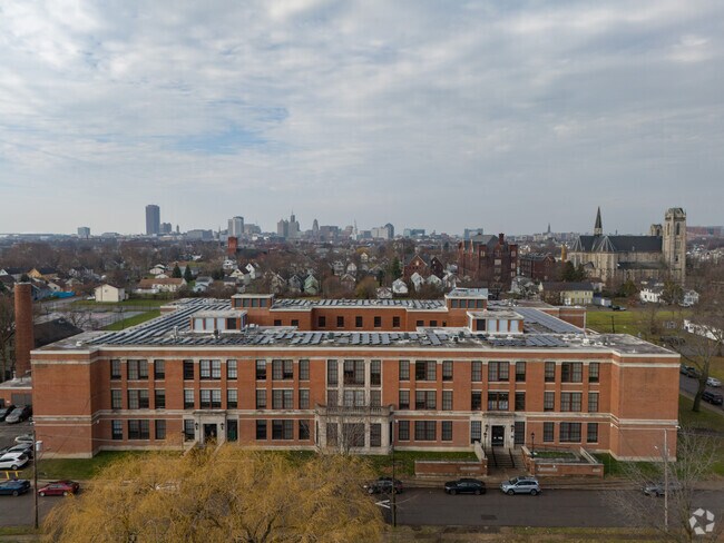 Harriet Ross Tubman Academy in Broadway-Fillmore has an C- rating for Academics.