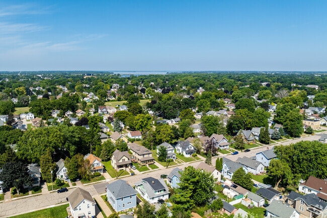 Congress Field is a residential enclave surrounding the Congress Avenue Athletic Park.