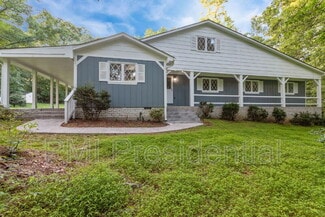 4560 E Williamsburg Rd, Sandston, VA 23150